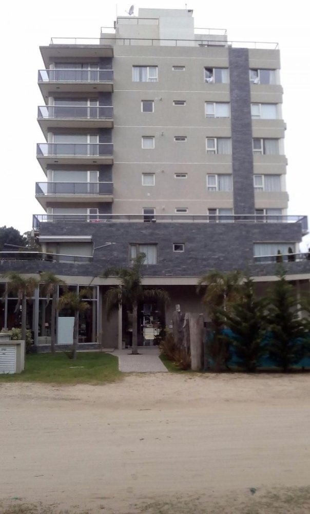 Квартира с 2 спальнями в Мар-дель-Плата, Аргентина № 67103