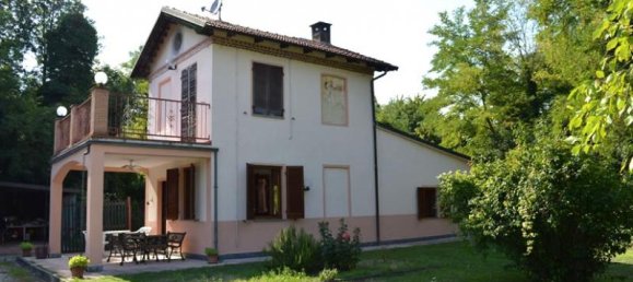 4 rooms House in Casale Monferrato, Italy No. 236186 2