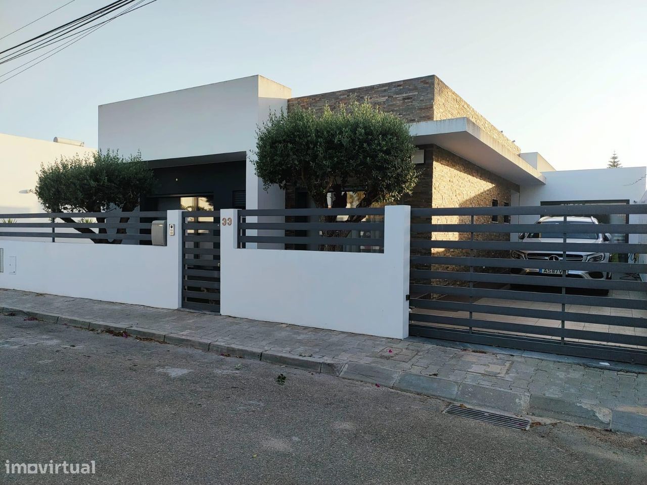 3 bedrooms House in Corroios, Portugal No. 111409