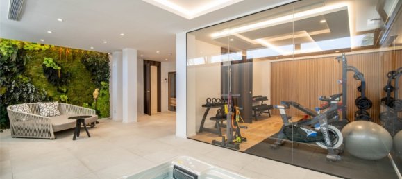 4 bedrooms Villa in Marbella, Spain No. 53402 26