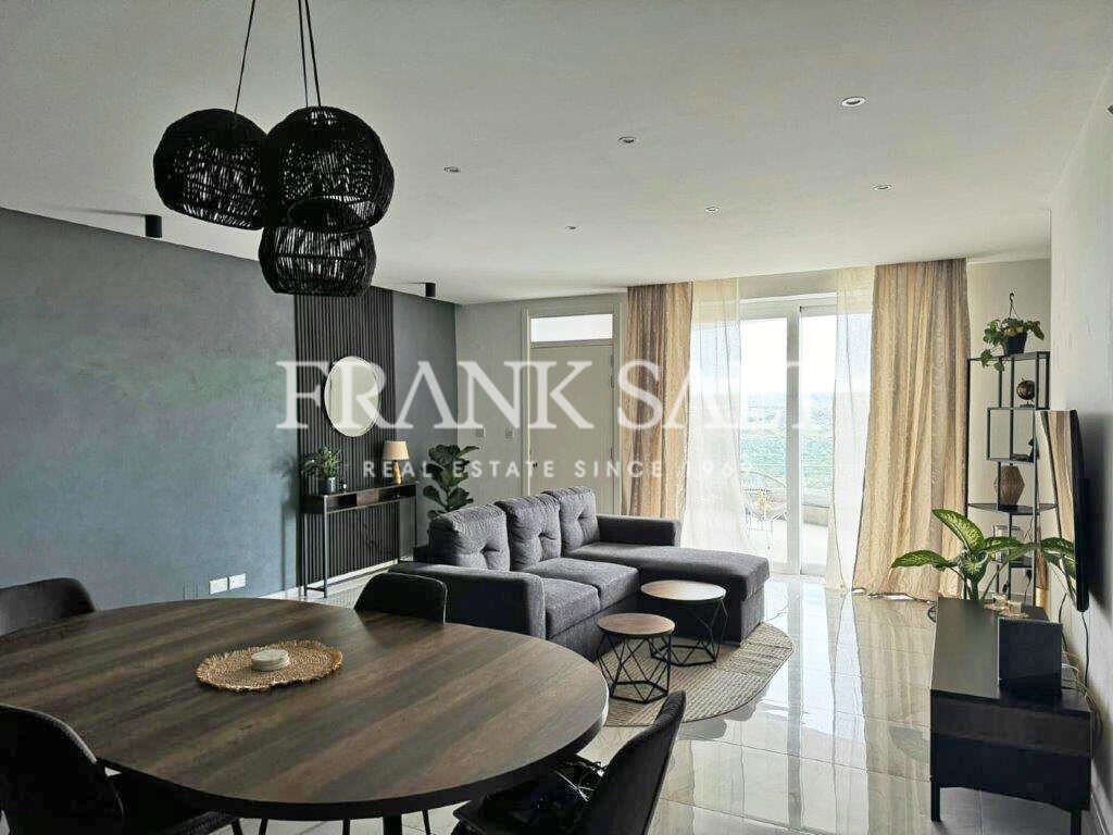 2 bedrooms Maisonette in Mellieha, Malta No. 8030