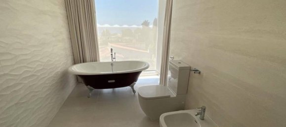 5 bedrooms Villa in Calpe, Spain No. 10301 2