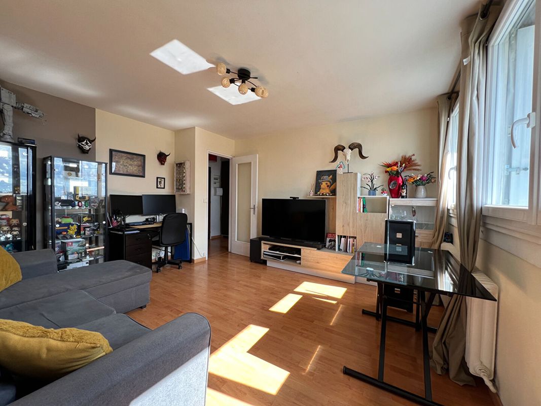 1 Schlafzimmer Wohnung in Viry-Chatillon, France, Nr. 162396