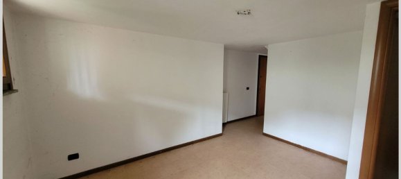 3 rooms Apartment in Bressana Bottarone, Italy No. 332693 37