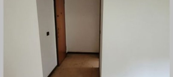 3 rooms Apartment in Bressana Bottarone, Italy No. 332693 18