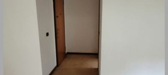 3 rooms Apartment in Bressana Bottarone, Italy No. 332693 27