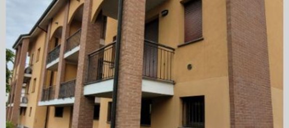 3 rooms Apartment in Bressana Bottarone, Italy No. 332693 31