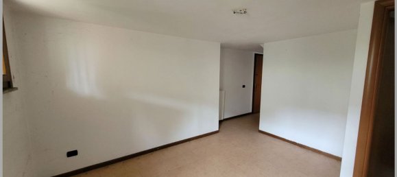 3 rooms Apartment in Bressana Bottarone, Italy No. 332693 28