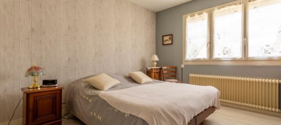 2 Schlafzimmer Haus in Salbris, France, Nr. 268069 12