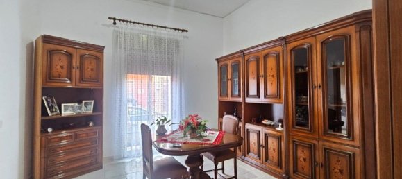 5-salle Appartement à Vittoria, Italy No. 50327 3