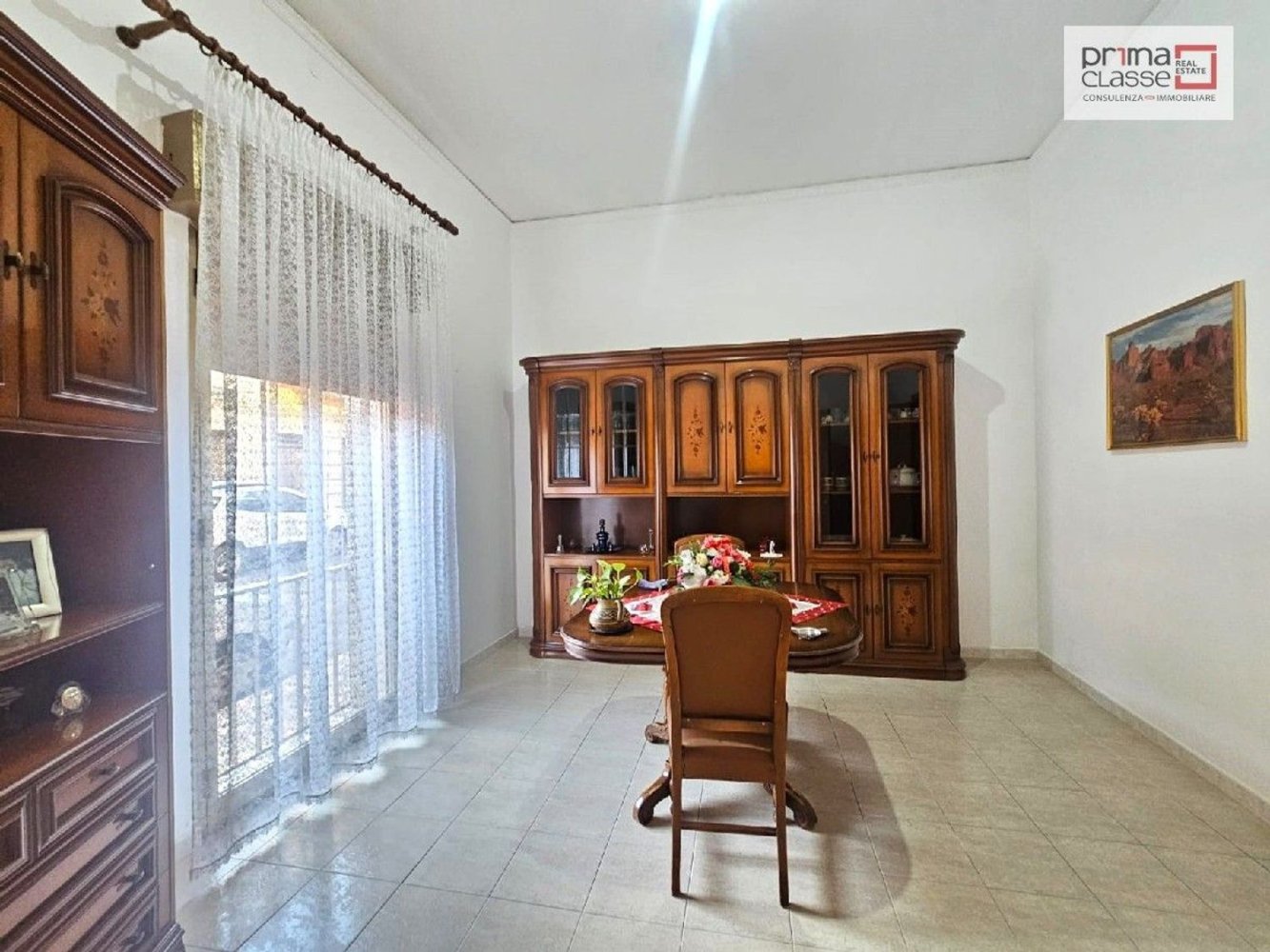 5-salle Appartement à Vittoria, Italy No. 50327