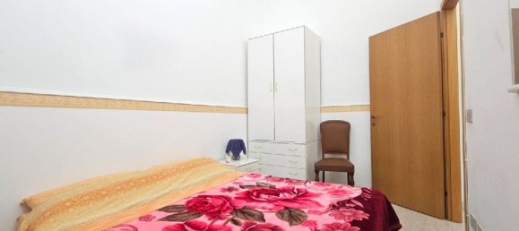 5-salle Appartement à Vittoria, Italy No. 50327 11