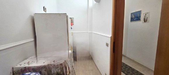 5-salle Appartement à Vittoria, Italy No. 50327 16