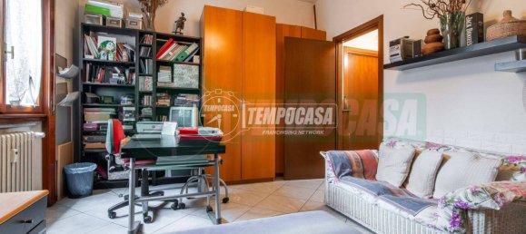 2 Schlafzimmer Wohnung in Gerenzano, Italy, Nr. 315929 10