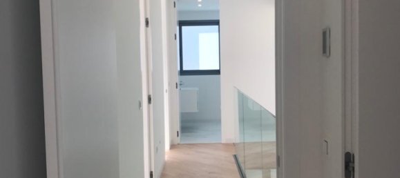 4 bedrooms Villa in Finestrat, Spain No. 9097 11