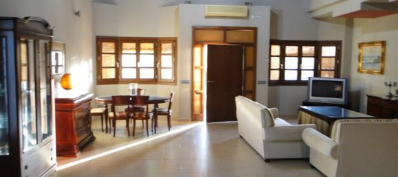 3 bedrooms House in Coin, Spain No. 149061 2