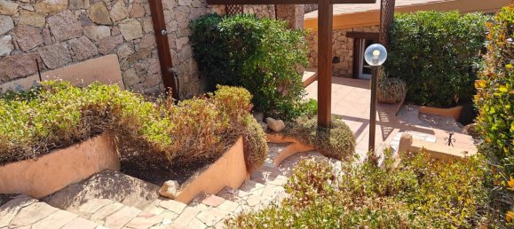 Casa de 5 dormitorios en Trinità d'Agultu e Vignola, Italy No. 319320 5