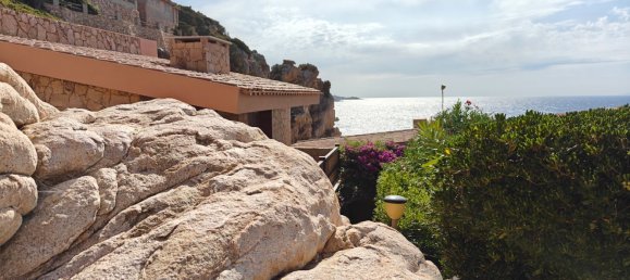 Casa de 5 dormitorios en Trinità d'Agultu e Vignola, Italy No. 319320 8