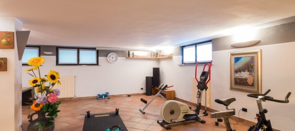 4 غرف نوم فيلا في Arese, Italy رقم 134716 46