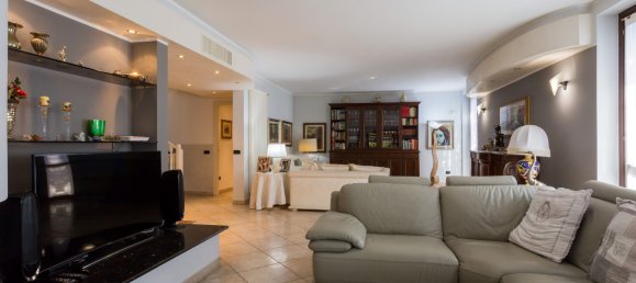 4 غرف نوم فيلا في Arese, Italy رقم 134716 10