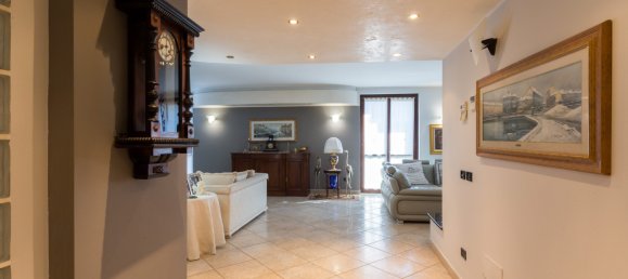 4 غرف نوم فيلا في Arese, Italy رقم 134716 4