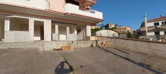 Квартира с 3 комнатами в Бельведере Мариттимо, Италия № 173653 7