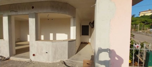 Квартира с 3 комнатами в Бельведере Мариттимо, Италия № 173653 13