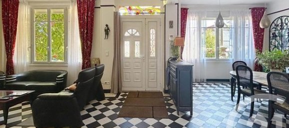 5 bedrooms House in Sotteville-les-Rouen, France No. 355187 3