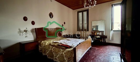 Квартира с 3 комнатами в Крема, Италия № 202197 8