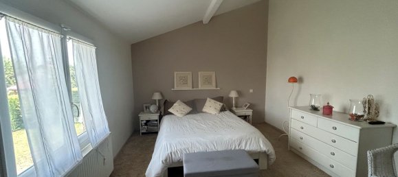 4 bedrooms House in Pusignan, France No. 317115 6