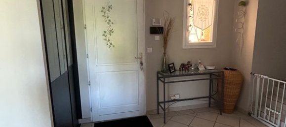 4 bedrooms House in Pusignan, France No. 317115 4