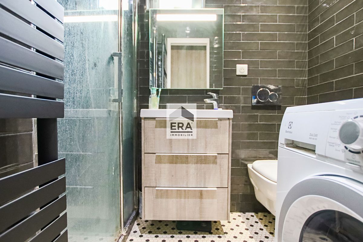 1 Schlafzimmer Gewerbliche Immobilie in Paris, France, Nr. 185647