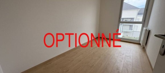 2 bedrooms Apartment in Chevigny-Saint-Sauveur, France No. 359249 4