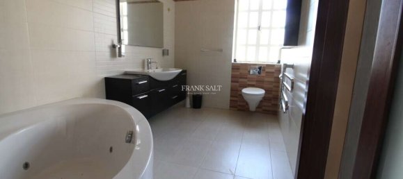 3 Schlafzimmer Haus in Swieqi, Malta, Nr. 6957 10