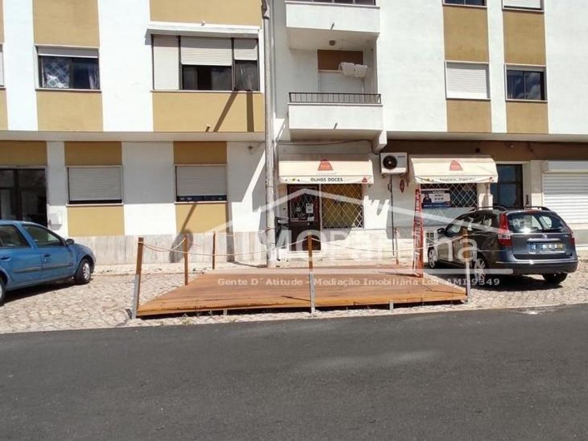 30m² Shop in Sintra, Portugal No. 8086