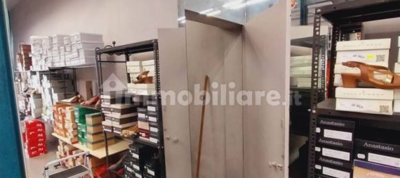 Коммерческая недвижимость с 1 комнатой в Монтелупо Фьорентино, Италия № 213347 18