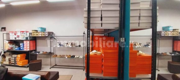 Коммерческая недвижимость с 1 комнатой в Монтелупо Фьорентино, Италия № 213347 4