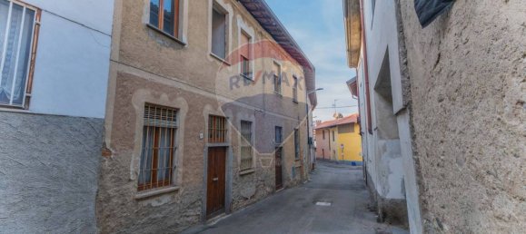 5 rooms Building in Somma Lombardo, Italy No. 378983 13
