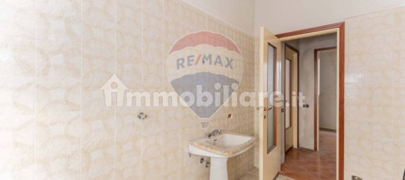 5 rooms Building in Somma Lombardo, Italy No. 378983 42