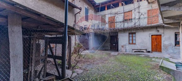 5 rooms Building in Somma Lombardo, Italy No. 378983 16