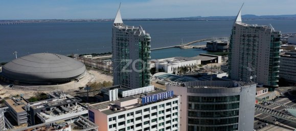 3 bedrooms Duplex in Lisbon, Portugal No. 272748 4