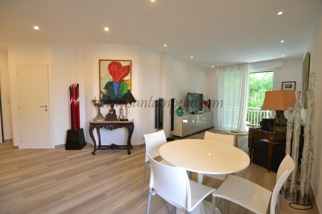 Квартира с 2 спальнями в Бордигера, Италия № 151036