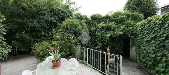 Villa de 4 habitaciónes en Sovico, Italy No. 155147 46