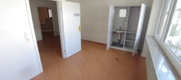 258m² Office in Lubeck, Germany No. 97649 10