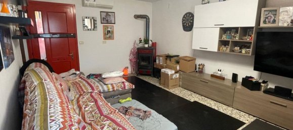 3 rooms House in Venice, Italy No. 58967 3