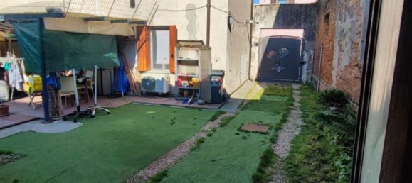 3 rooms House in Venice, Italy No. 58967 13