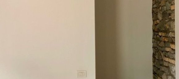 Квартира с 3 комнатами в Казлино д’Эрба, Италия № 181404 8