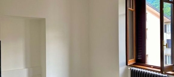 Квартира с 3 комнатами в Казлино д’Эрба, Италия № 181404 5