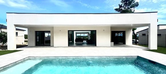 3 bedrooms Villa in Carcassonne, France No. 292577 2