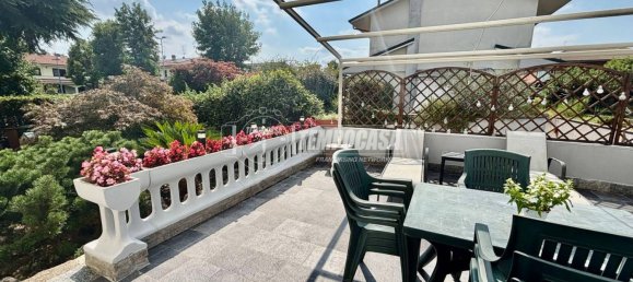 3 Schlafzimmer Villa in Agrate Brianza, Italy, Nr. 285819 9